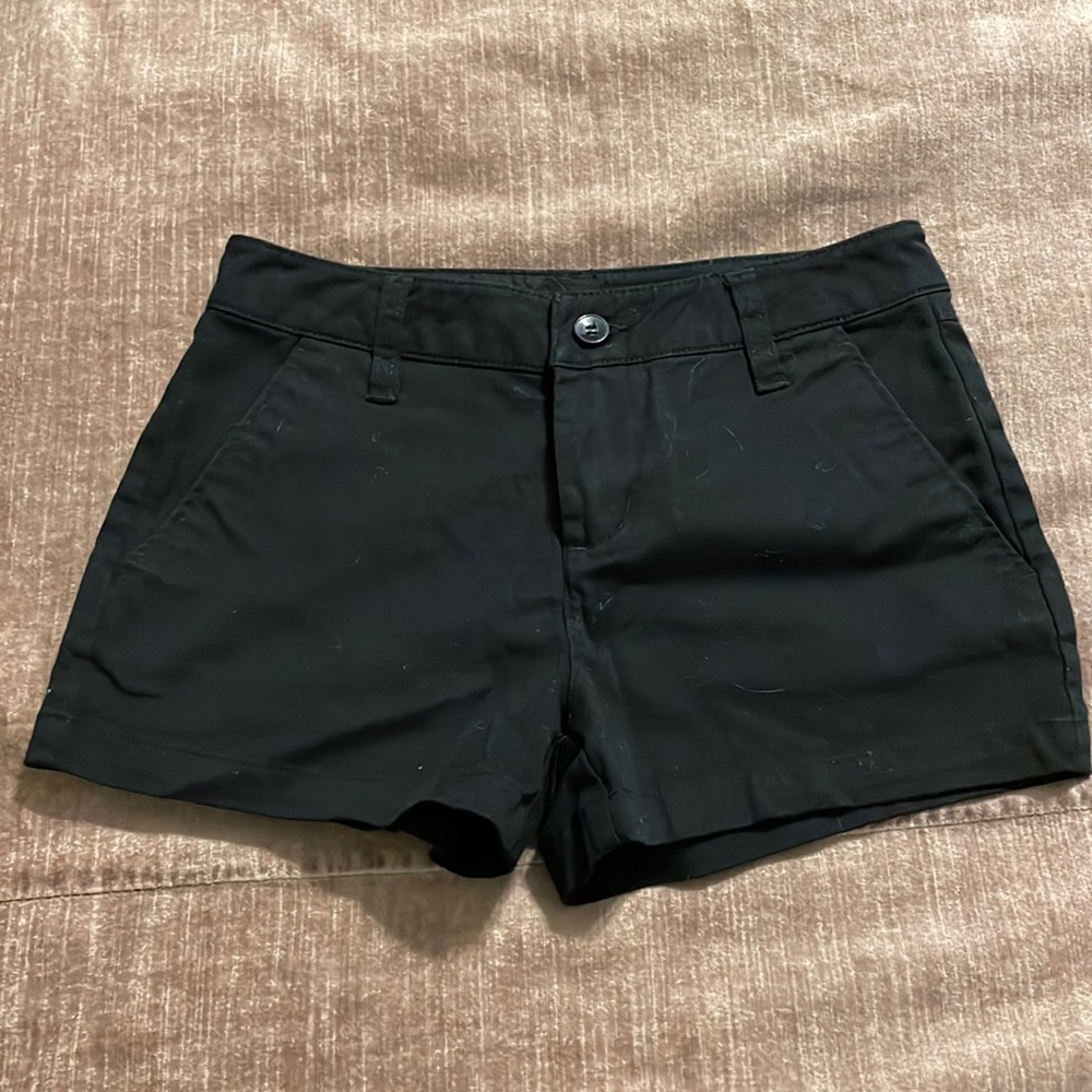 Girls black Volcom shorts (chinos)